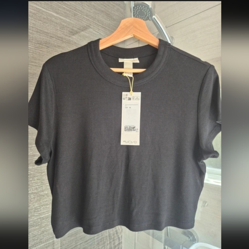 Stylish Black Short Sleeve Women's Top